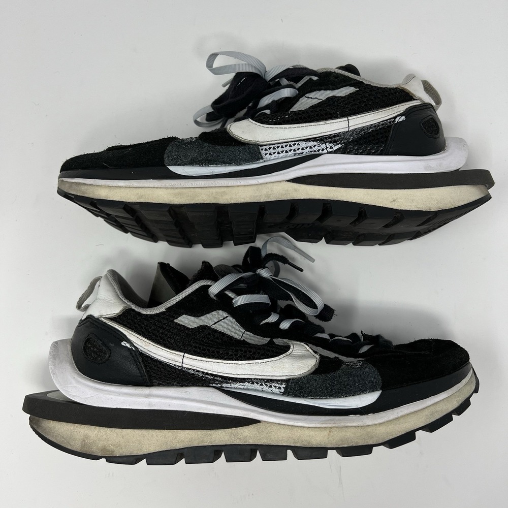 Sacai Nike VaporWaffle Black White Mens Size 9.5 Sneakers Shoes CV1363-001